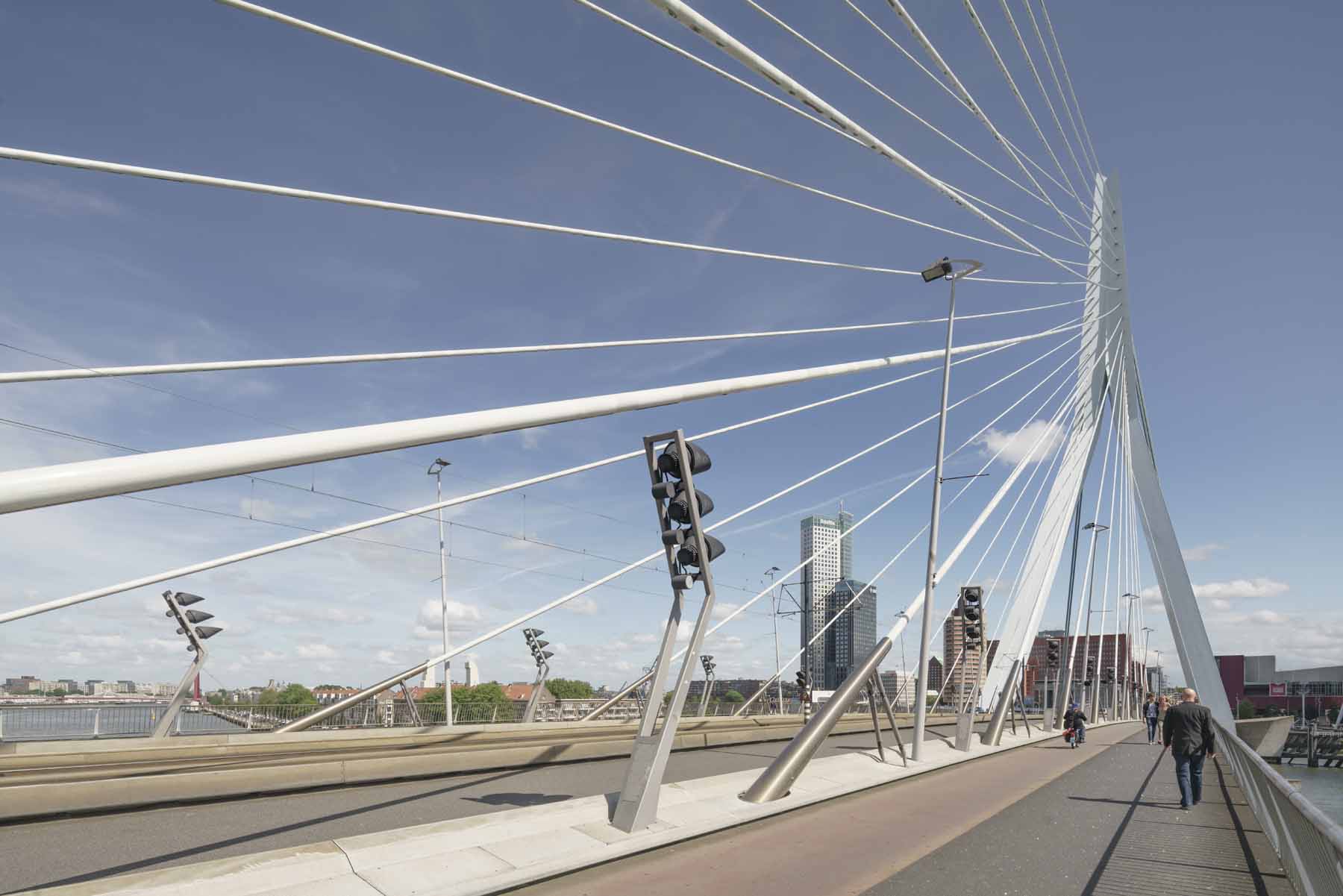 Erasmus Bridge, Rotterdam. Detail. Ben Van Berkel, 1996