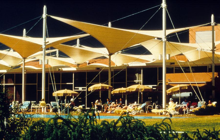 Tulara Tourist Resort At Ayers Rock, 1981 - 1984