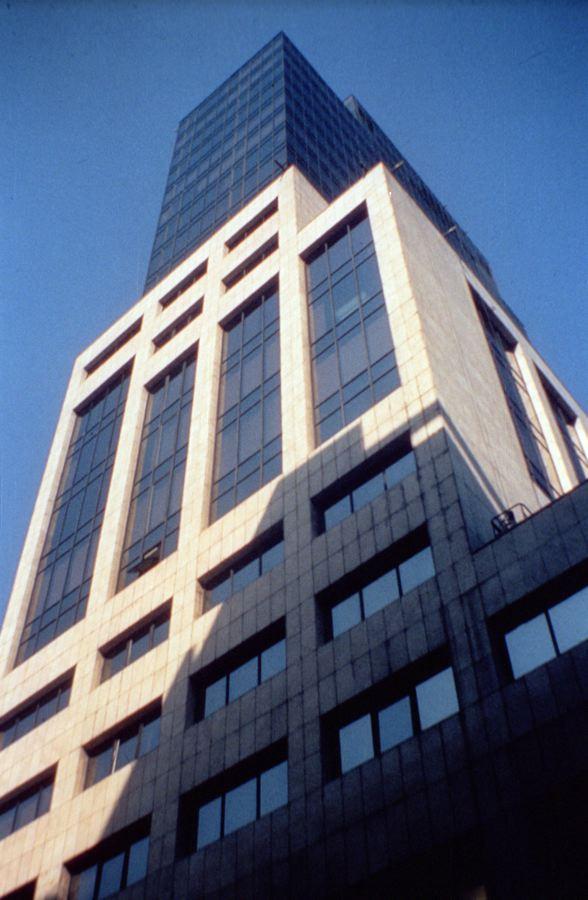 Fundacion Office Building, Santiago