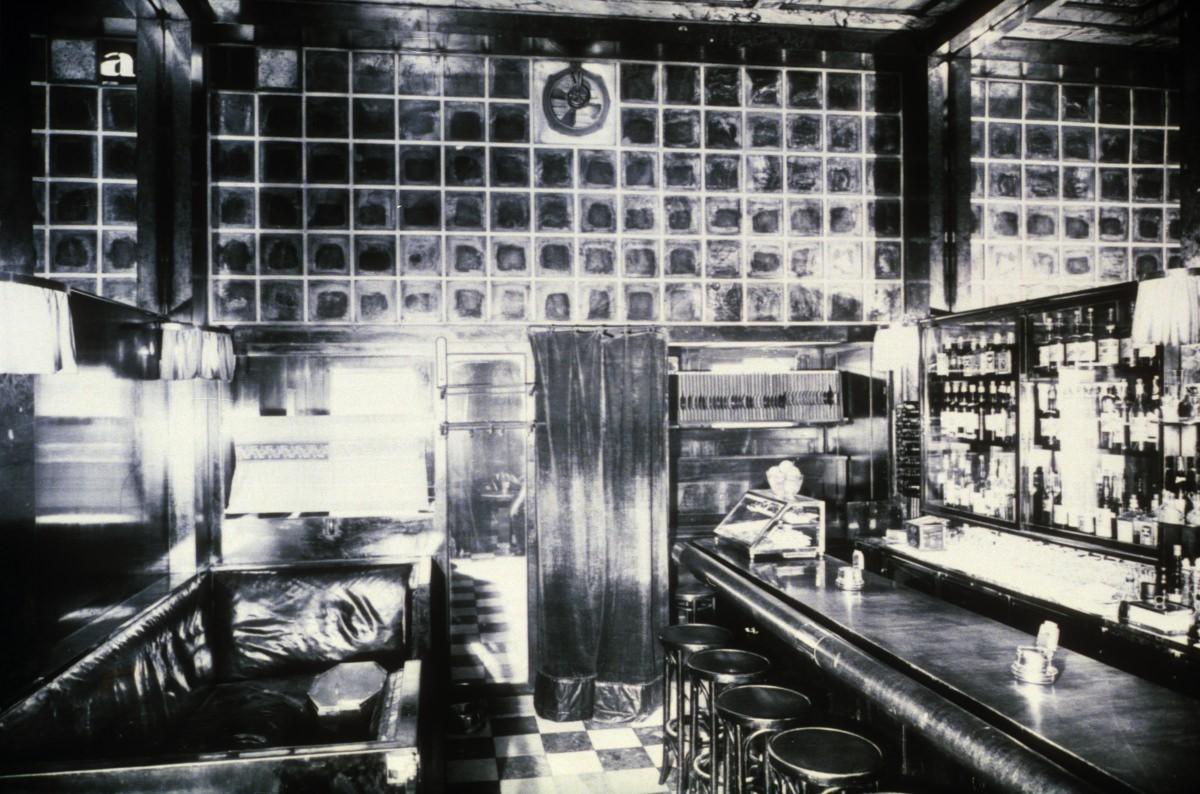 Kärntner Bar, Vienna, 1908. Interior Looking Towards Entrance