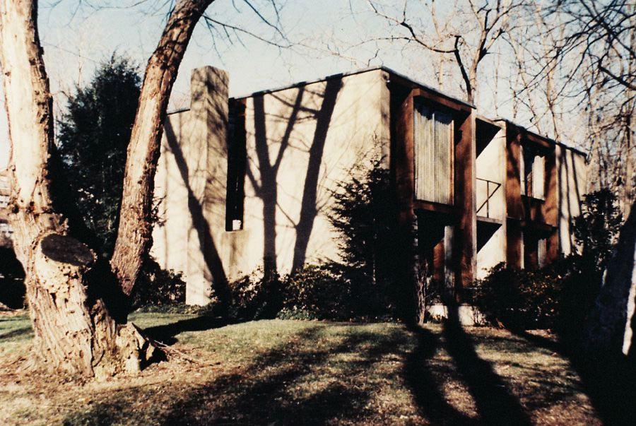 Esherick House, Chestnut Hill, Philadelphia By Louis Khan, 1961